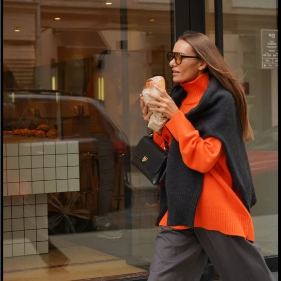 Zara Vibrant Orange V-Neck Sweater - M - Picture 7 of 9